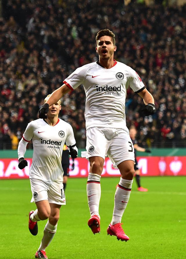 Kaiyun-里程碑夜法兰克福迎来里程碑，德国杯加时末段刷纪录，气氛紧张，官宣口径保持一致的简单介绍